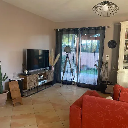 Des Oliviers Villa *
